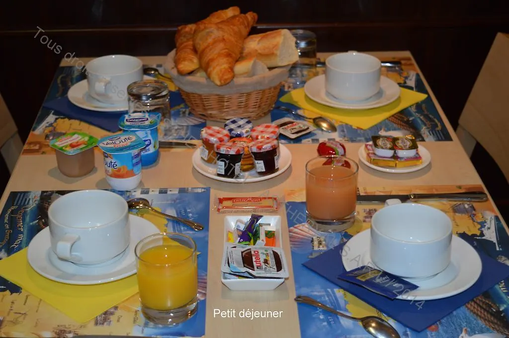 Hôtel Asther Redon 2*,  France